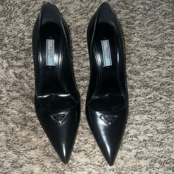 Black Prada pointed toe heels size 35 - Picture 1 of 12